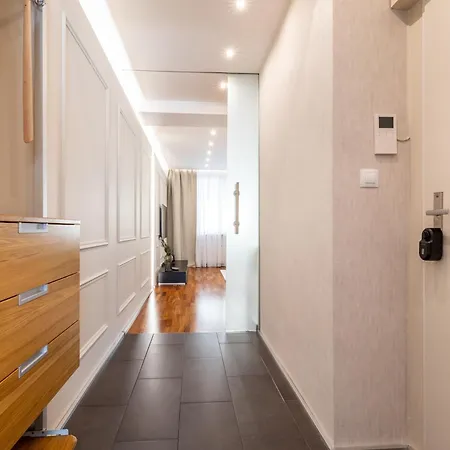 Park Angelinum-klimatizacia, Vyrobnik Ladu * Kosice