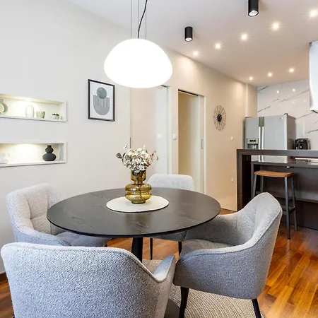 Park Angelinum Apartment