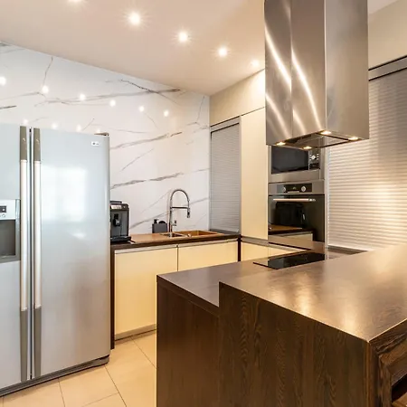 Apartmán Park Angelinum-klimatizacia, Vyrobnik Ladu *