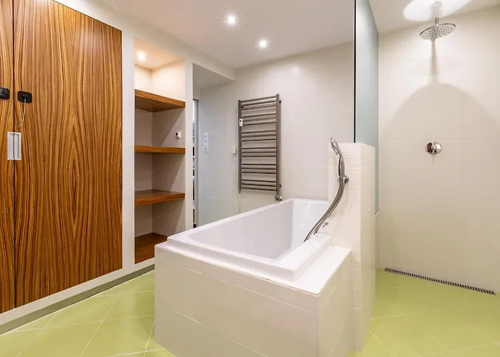 Apartament Park Angelinum-klimatizacia, Vyrobnik Ladu